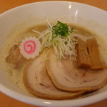 吉風  - 鶏豚骨ラーメン+チャーシュ2枚100円 (4回目入店)