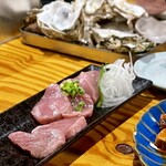 海鮮炉端 釧路っ子 - マグロ刺し