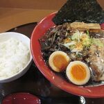 春夏冬 - くまちゃんセット、ライス小(1000円)