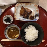 江戸前芝浜 - 食事。