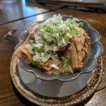 ホルモン焼き 夏冬 - モツの純度が高い煮込み