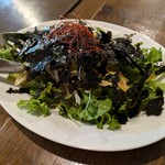 ホルモン焼き 夏冬 - チョレギサラダ