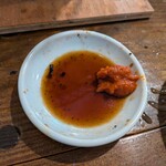 ホルモン焼き 夏冬 渋谷宇田川町店 - つけダレに辛味噌を加えて味変