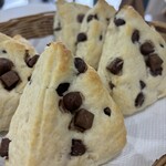 エシカ テーブル - ２種のチョコレートスコーン