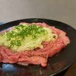 炭火焼肉 にく式 - 