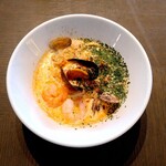 COLONIAL BEACH 横浜ハンマーヘッド - 