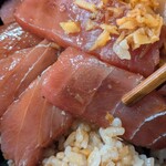 和食 八木や - 甘めのたれが掛かっている