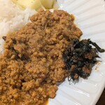 カレーニムチュー - ポークキーマ＆葉唐辛子味噌漬