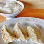 ラーメン大龍 - お得セット（半ライス・ギョーザ3ヶ）