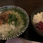 鶏一 - 鯛の出汁茶漬けと普通のご飯
