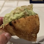 ピッツェリア チンクエ - アボカドと海老のパニーニ