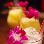 Hawaiian Kitchen pupukea - ココナツシェイク（手前）