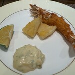 イワナガ食堂 - 近海の天然車エビフライ