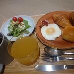 REFUEL⁺ cafe & bar - 