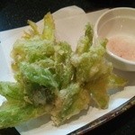 手打ちそば八轟 - ふきのとう天ぷら（サービスしてもらいました）