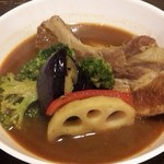 スペアリブのスープカレー1080円