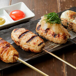 炭火焼鳥とりだん - その他写真:自家製つくね（左からタレ、塩、おろしポン酢、チーズ）