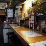 たこ焼きバル徳次郎 - 店内（カウンター席）