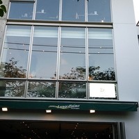 unito - お店は２階♪