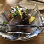 広島お好み焼 鉄板焼 一閃 - 生カツオのニラ醤油和え