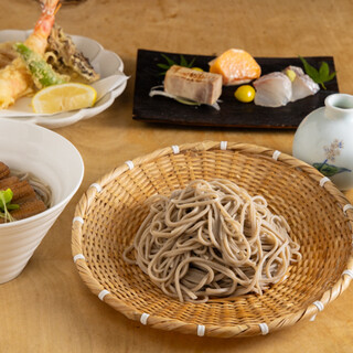産地別の蕎麦が愉しめる食べ比べメニュー。1日20食限定！