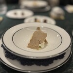 SALONE 2007 - モンテビアンコ 2024 セロリを使ったミルクのジェラートとセロリのピューレを混ぜたもの。 支給してくれた男性スタッフが、個人的には世界一のセロリを美味しくいただけるデザートと思ってますとのこと。