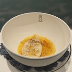 SALONE 2007 - クレマ カタラーナ 洋梨とポルチーニ ヘーゼルパウダー、ハチミツ、ポルチーニパウダー カタラーナ、洋梨