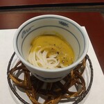 割烹 清風 - しのぎ：米粉の麺のしめじソース