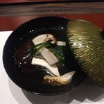 割烹 清風 - お椀：松茸の栗のしんじょう