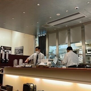 カレーダイニング アビオン_2