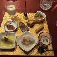 ブルガズ アダ - 前菜「メゼ厨房から」