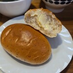 キッチン ブルー グローブ - ハーフのロールパン