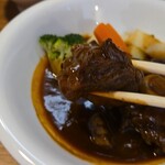 キッチン ブルー グローブ - 手前のすね肉