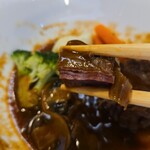 キッチン ブルー グローブ - すね肉の断面