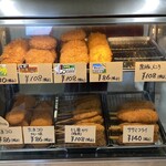 ワタナベ食品 直売店 - ホットボックス
      2024/10/11
      カツ丼 449円