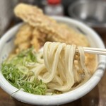 トウキョウライトブルー ホンゴウスリー - ちくわ天＆鶏天　温玉ぶっかけ