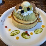 カフェ アクイーユ - 洋梨のシブーストパンケーキ