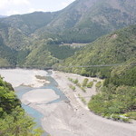 スプルース - 吊り橋を渡っているときの気分と、恋しているときのドキドキの感覚が似ているらしい♪