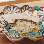 赤坂おぎ乃 - 松茸の煮えばな御飯:塩と柚子で