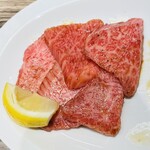 焼肉 ジャンボ - 