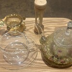 ハーブティー＆ラウンジ リンデン - トパーズ。