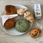 サンエトワール - 創業35周年感謝袋(パン3種、クッキー、飲料)とかぼちゃパン