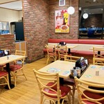 すき家 - 店内　※テーブル席は、空いていました