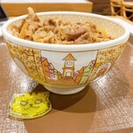 すき家 - 牛丼並　430円→350円（税込）　※横からも