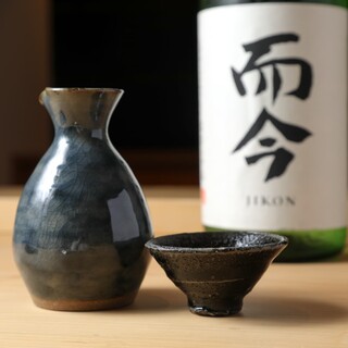 豊富な日本酒とウイスキーで贅沢なひとときを