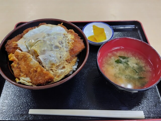 すずきや食堂 小野新町｜地元で愛される家庭料理とお手頃定食