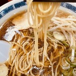 王餃子 - 細麺醤油　