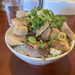 麺房 昭和呈 - 豚丼