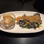 CHAIN - センマイ刺しとホタテとツブ貝の刺身
      タレが絶妙