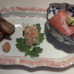 おにく 花柳 - 和牛クラシタ軽い炙り　北海道産生雲丹巻き